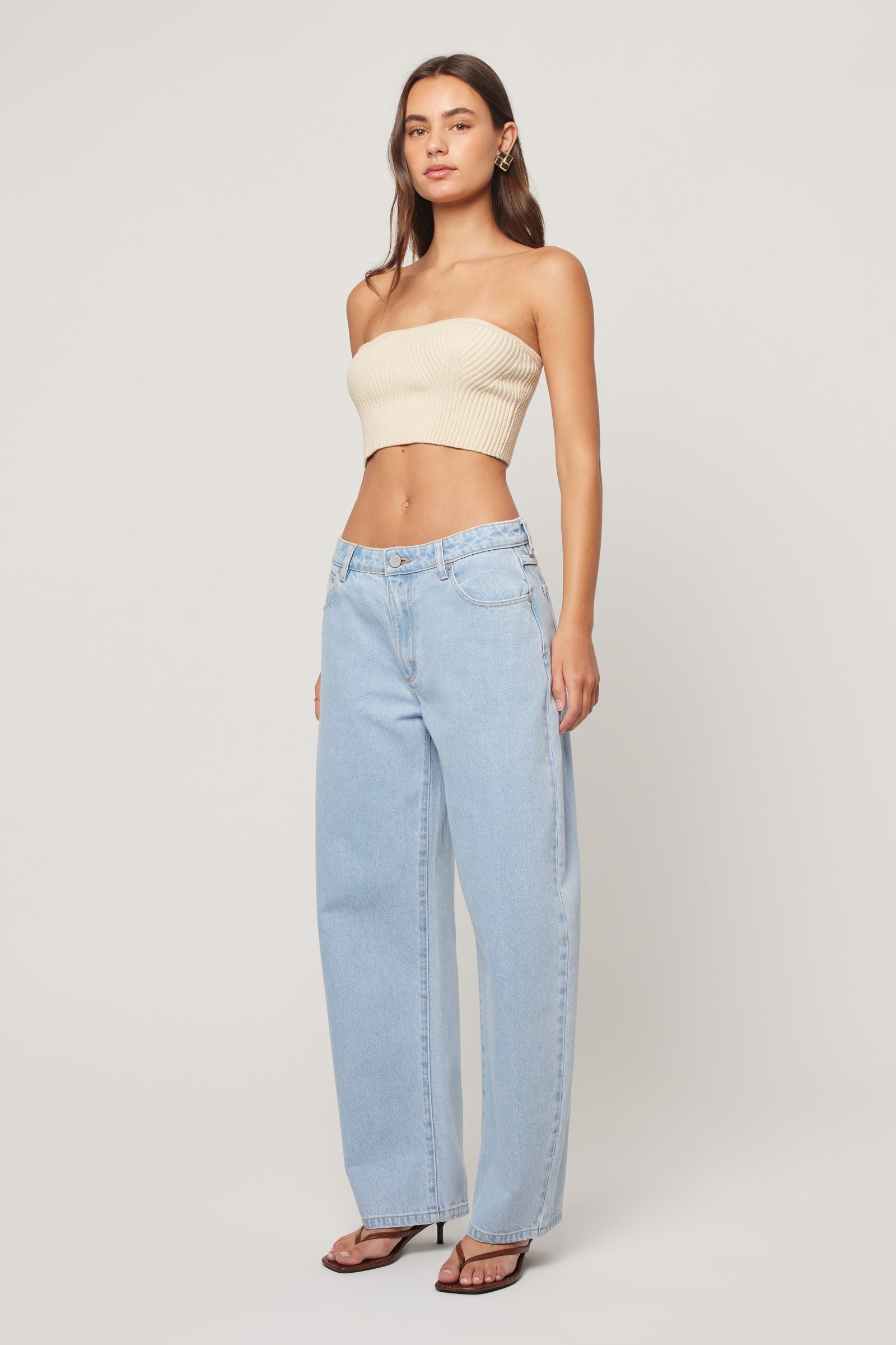 Abrand Jeans 95 Barrel Jean Kendall in LIGHT VINTAGE BLUE