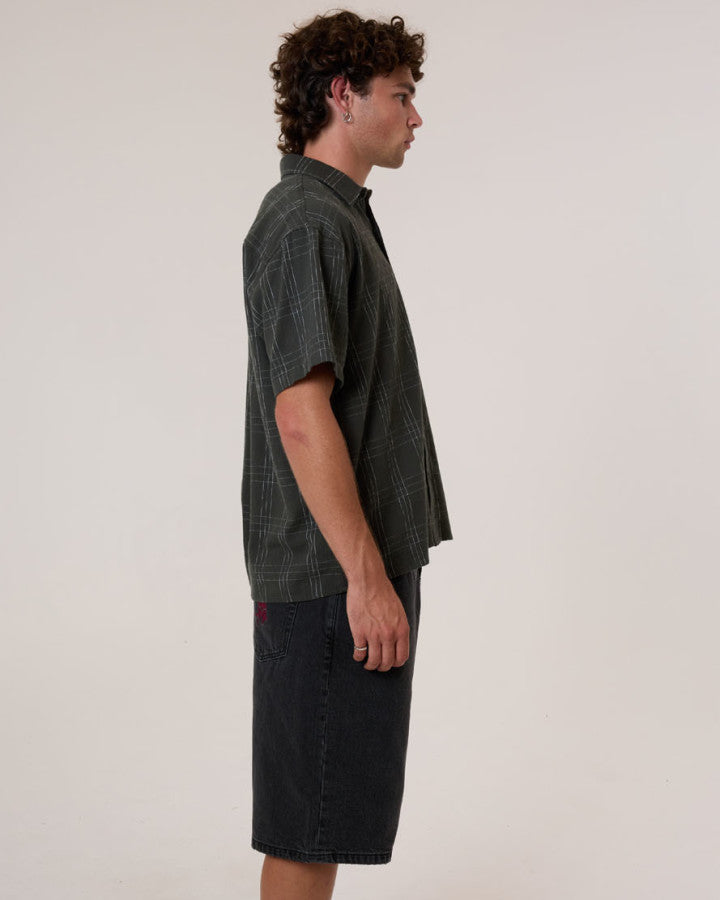 Thrills Built To Win Short Sleeve Cropped Shirt - Oil Green in Oil Green