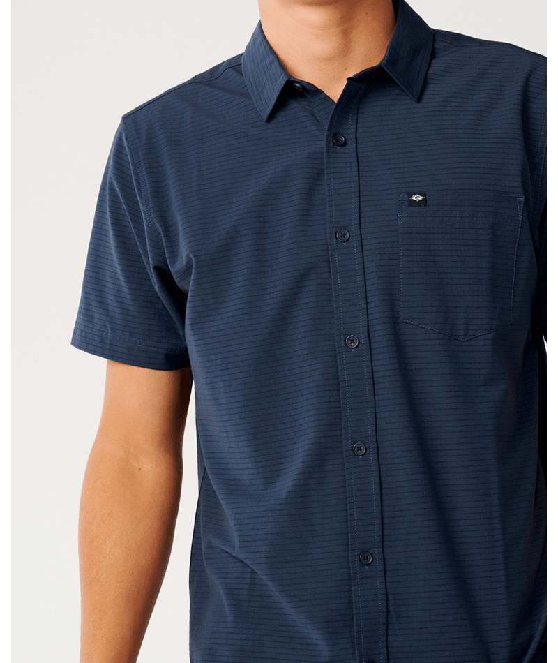 Rip Curl Vaporcool Aerotech S/S Shirt in DARK NAVY