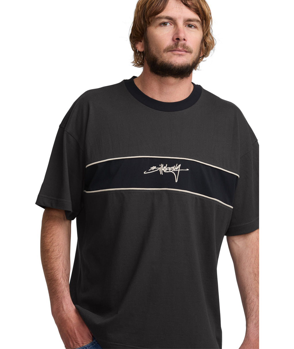 Billabong Warped Ss in OFF BLACK