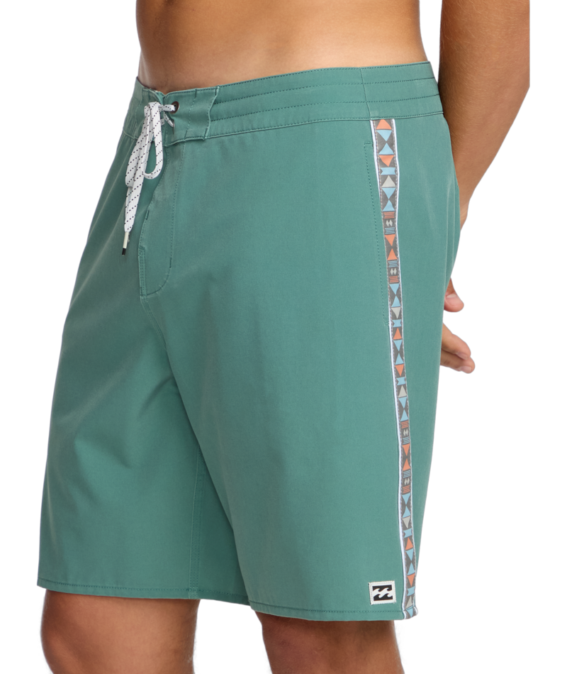 Billabong Wategos Lt in SAGE GREEN