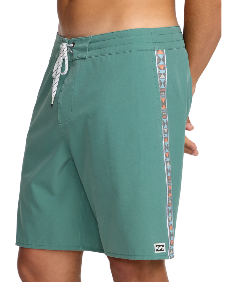 Billabong Wategos Lt in SAGE GREEN