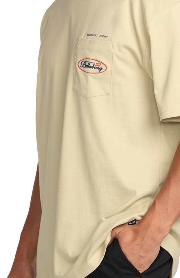 Billabong Bad Dog in Desert