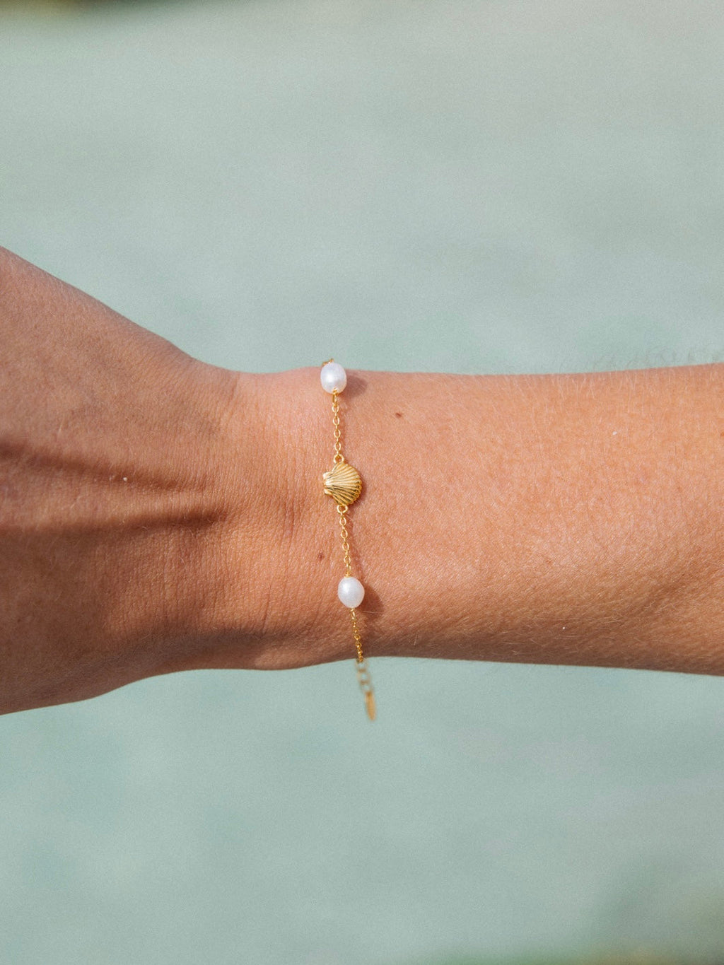 Malakai The Label Paralia Palms Bracelet in 18k Gold in Default Title