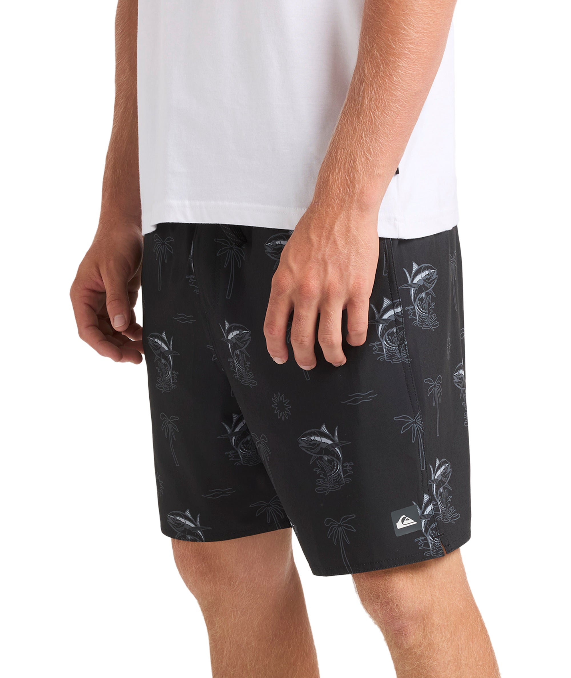 Quiksilver Atoll Volley 18 in BLACK