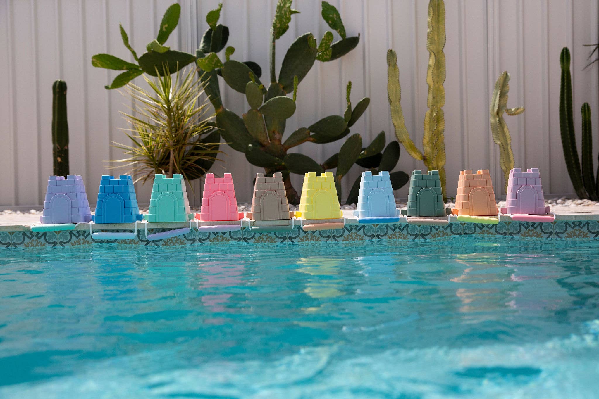 Coast Kids Silicone Beach Bucket - Clovelly Castle in tan with sage handle