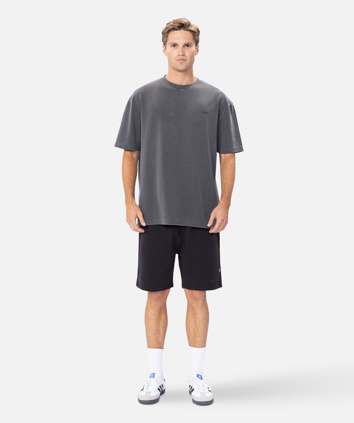 Industrie The Newport Tee - Onyx in ONYX