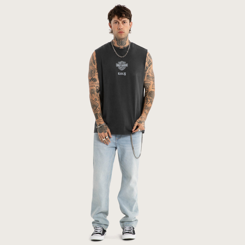 Kiss Chacey Idle Relaxed Muscle in Pigment Black