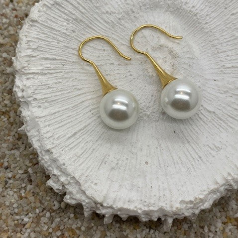 MiKi Jewellery Round Pearl Drop Gold in Default Title
