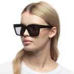 Le Specs WEEKEND RIOT MATTE BLACK in SMOKE MONO POLARIZED