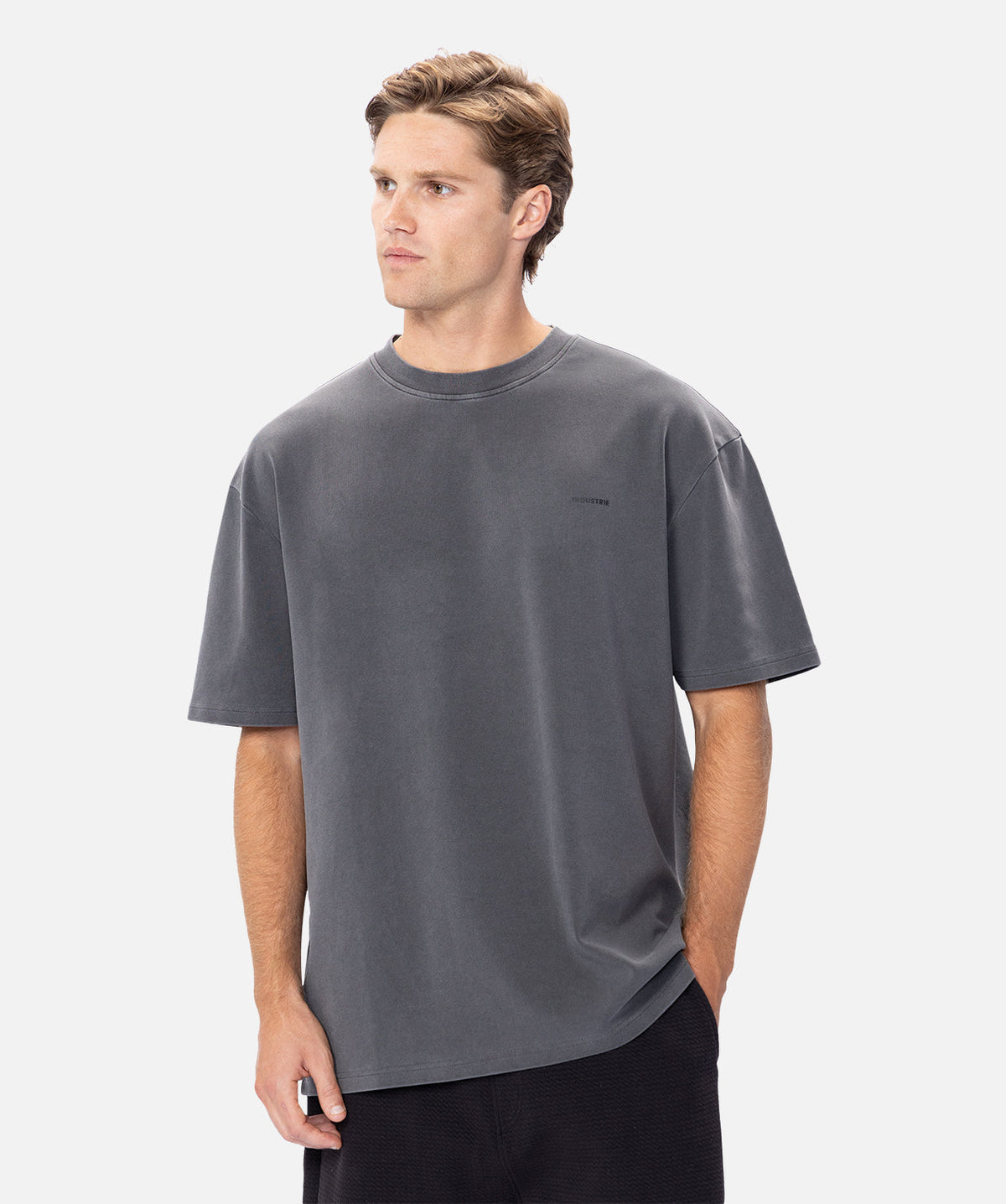Industrie The Newport Tee - Onyx in ONYX