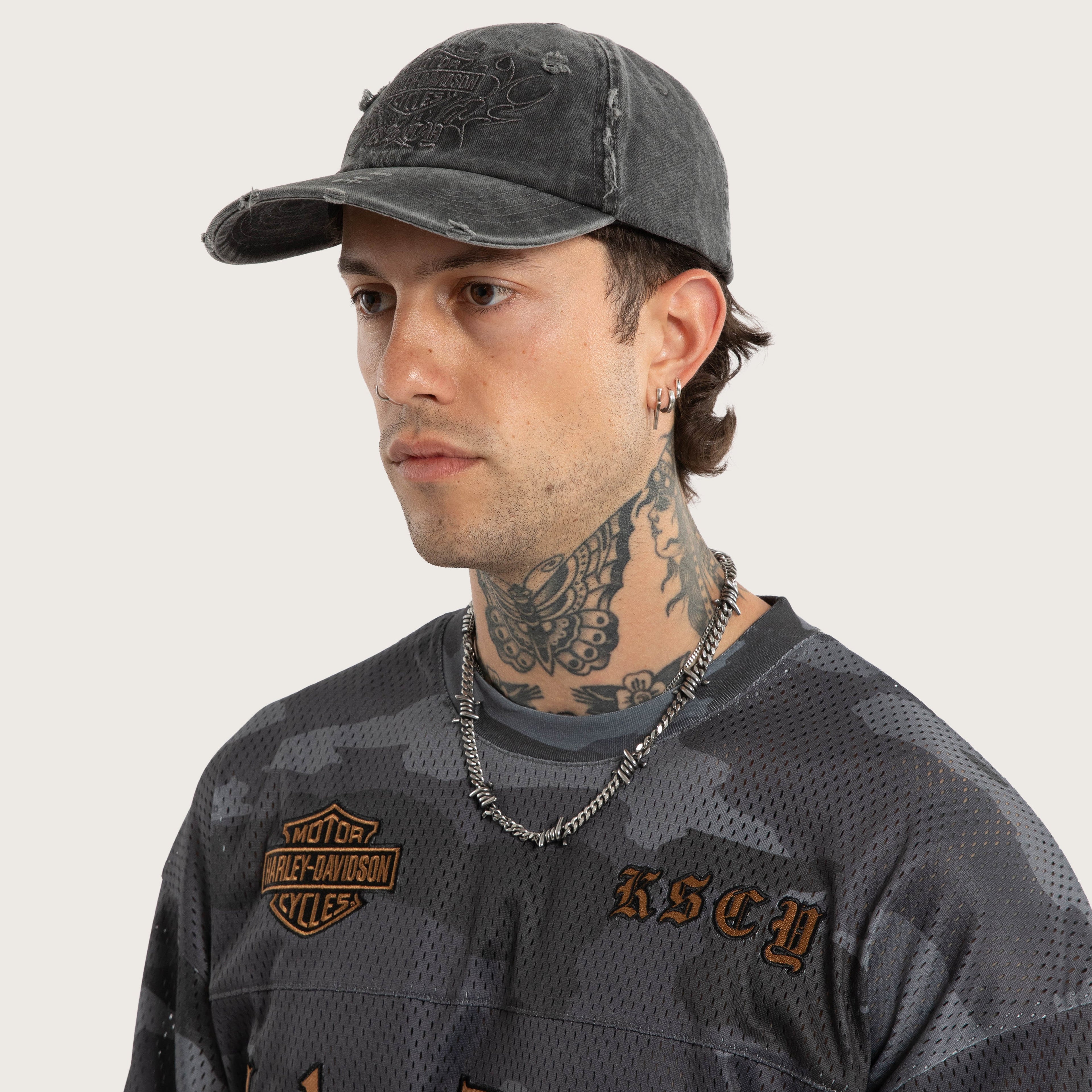 Kiss Chacey Knock Dad Cap in Washed Black