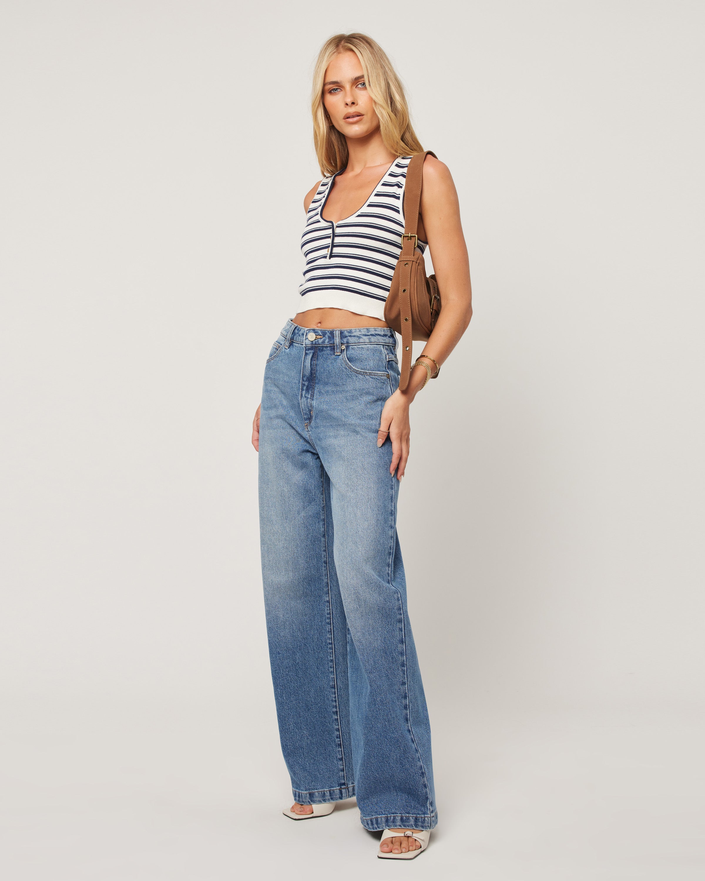 Abrand Jeans 94 Wide Paloma in PALOMA
