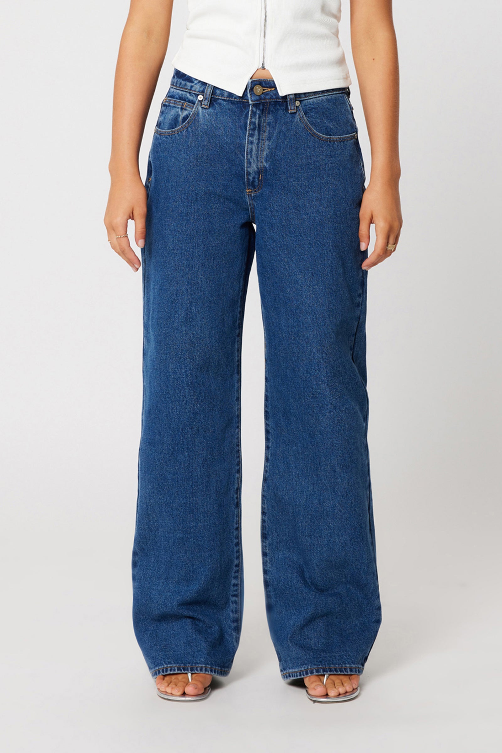 Abrand Jeans 95 Baggy Bella in MID BLUE