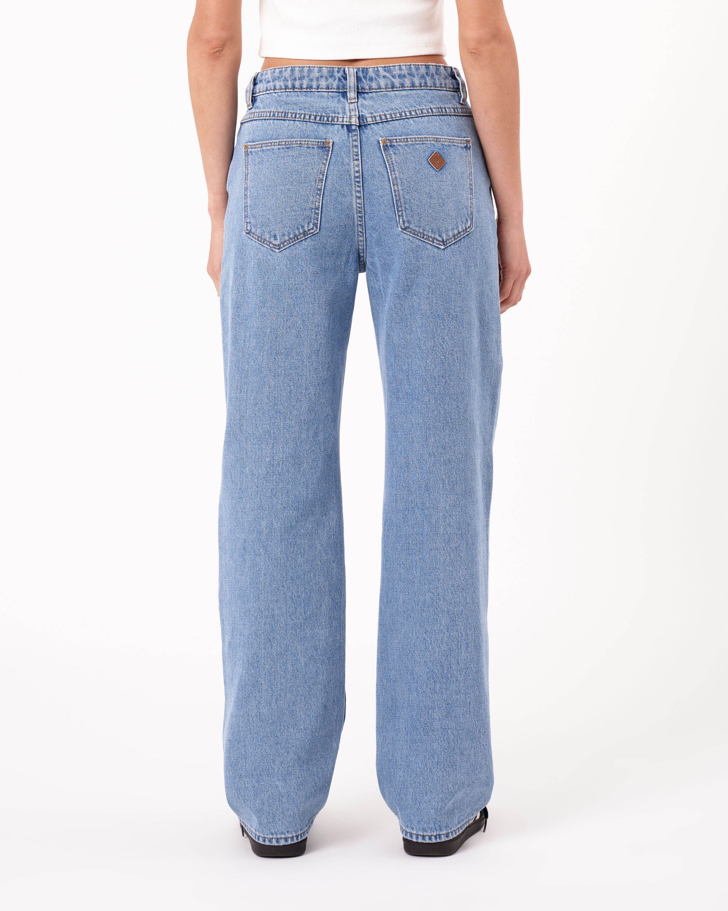Abrand Jeans 95 Baggy Gigi in MID BLUE