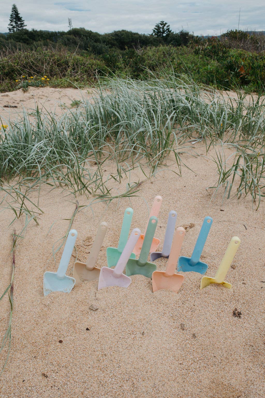 Coast Kids Kids Beach Spade / Shovel - Little Diggers in Mint