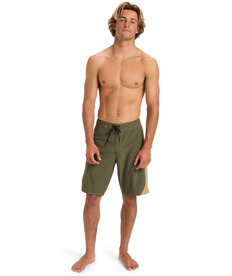 Quiksilver Mercury 99 20 in DUSTY OLIVE