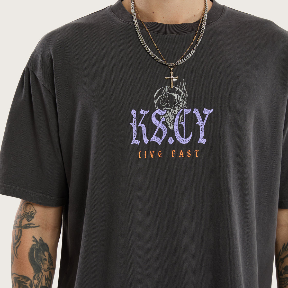 Kiss Chacey Torch Box Fit Tee