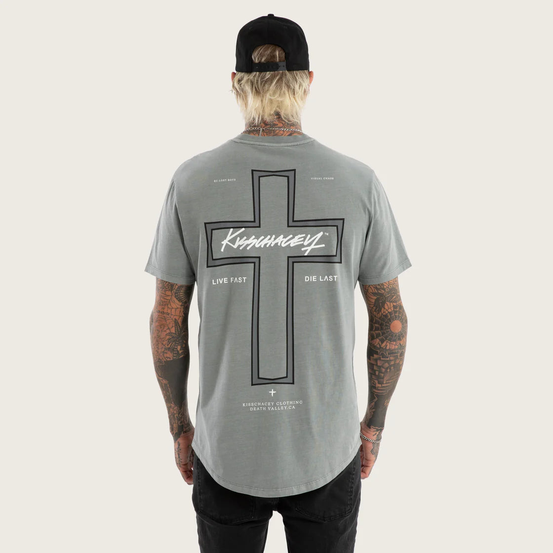 Kiss Chacey Hollow Dual Curved Tee