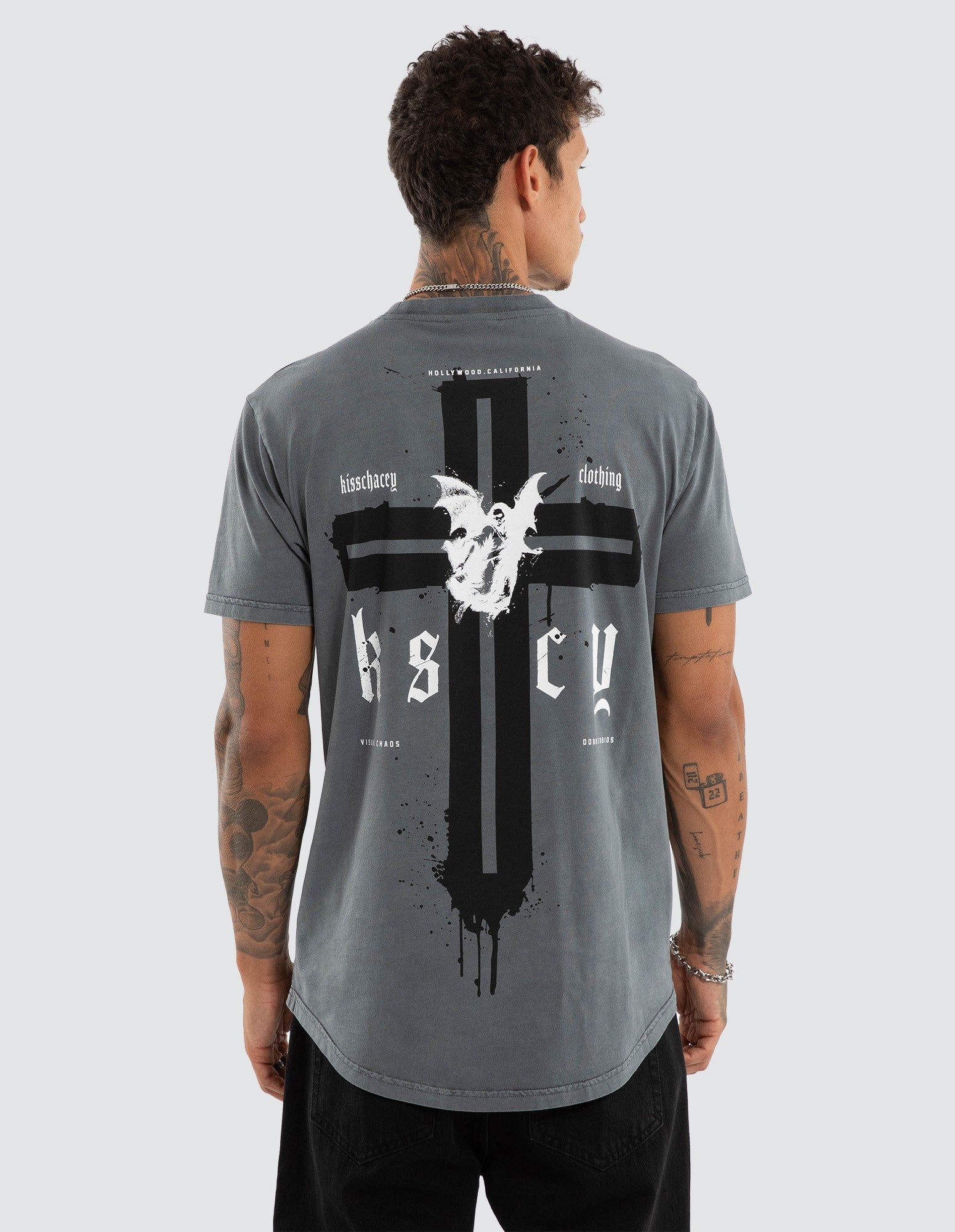 Kiss Chacey Ethereal Dual Curved Tee in Pigment Dark Slate