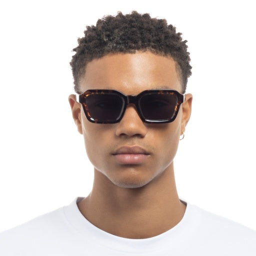 Le Specs Impossible in TOKYO TORT