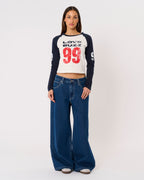 Abrand Jeans Love Buzz Raglan in WHITE/NAVY