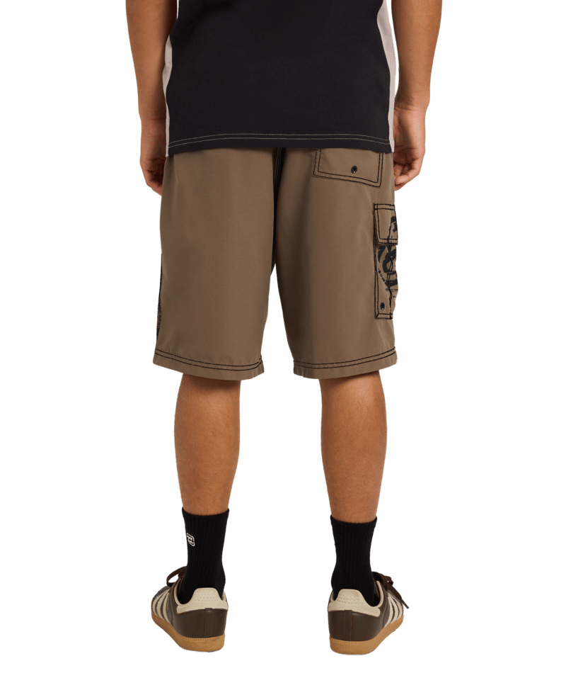 Billabong Throw On in GRAVEL