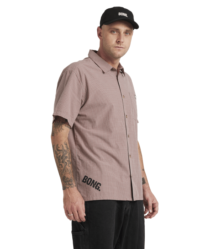 Billabong Mogul Ss in DUST RED