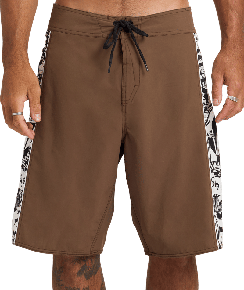Volcom Sidelines Lib in BROWN STONE