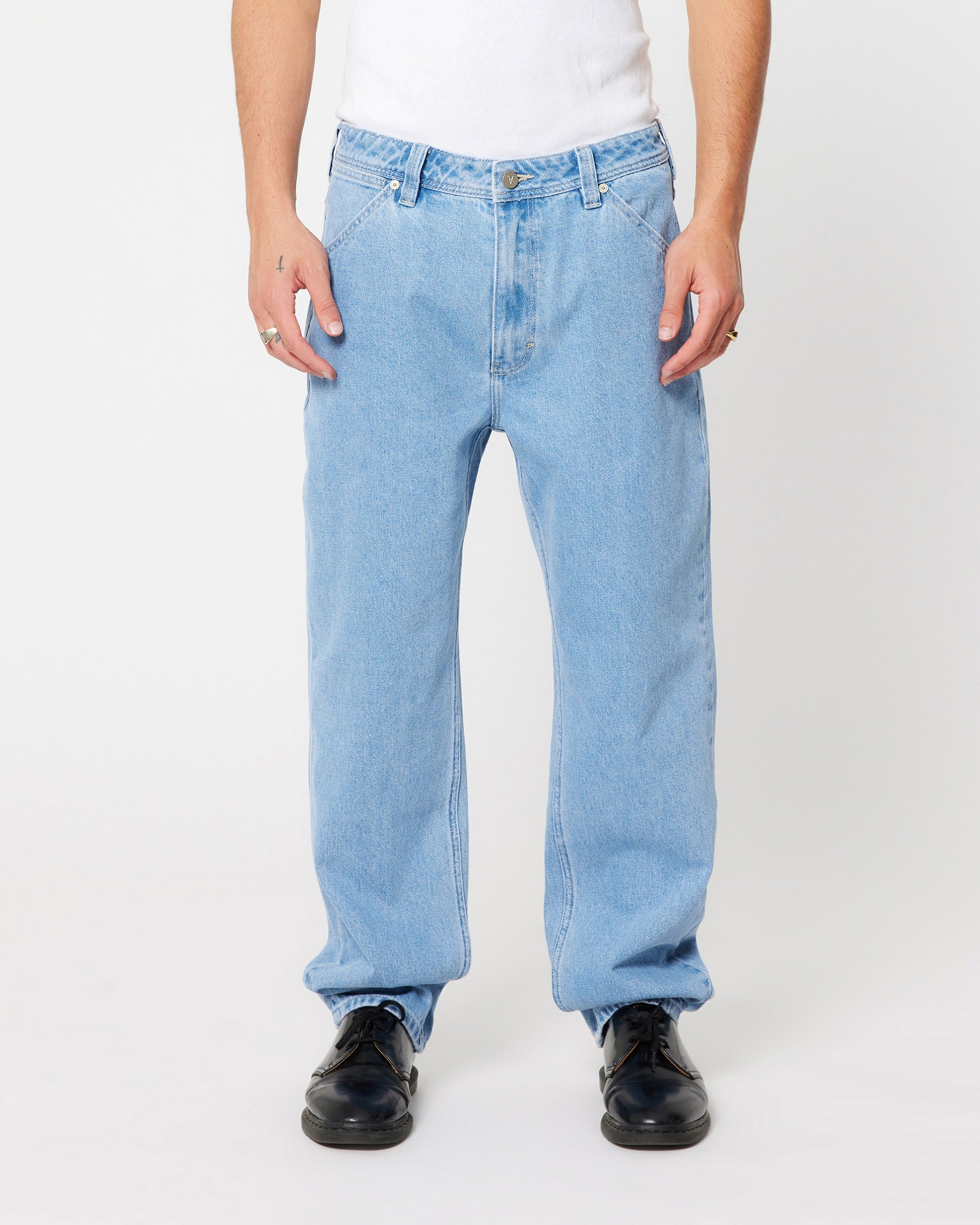 Abrand Jeans A4 Taper Derek in BLEACHED VINTAGE INDIGO
