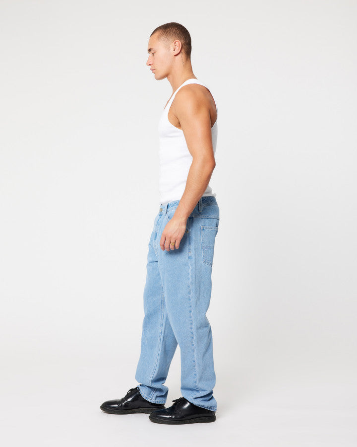 Abrand Jeans A4 Taper Derek in BLEACHED VINTAGE INDIGO