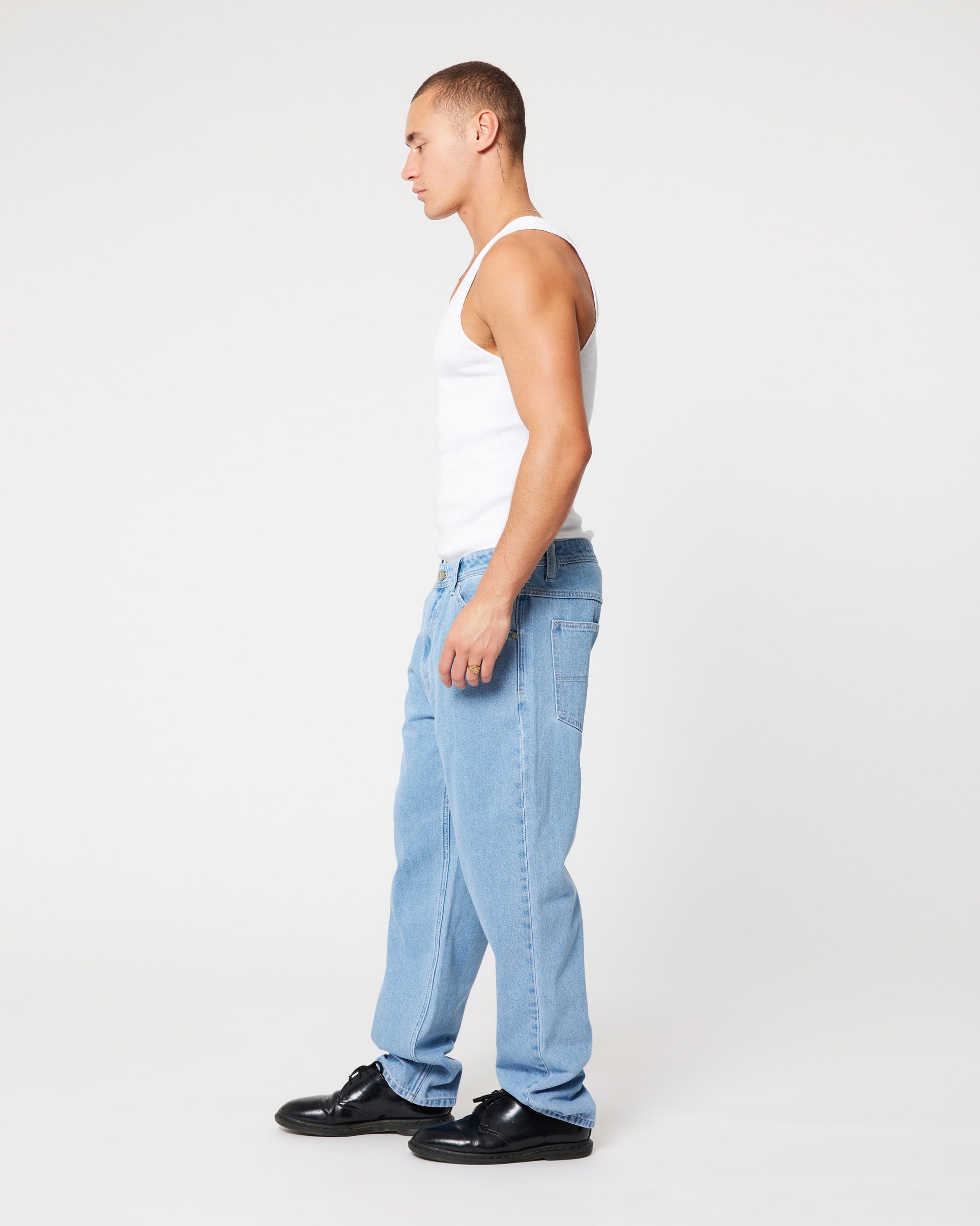 Abrand Jeans A4 Taper Derek in BLEACHED VINTAGE INDIGO