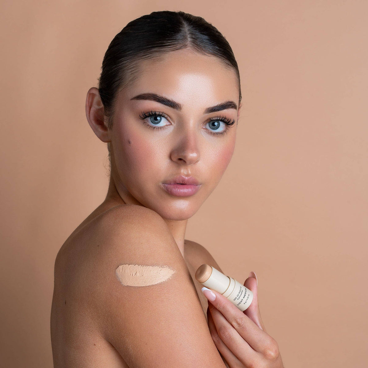 Avocado Zinc Spf 50 Natural Concealer in Medium-Dark