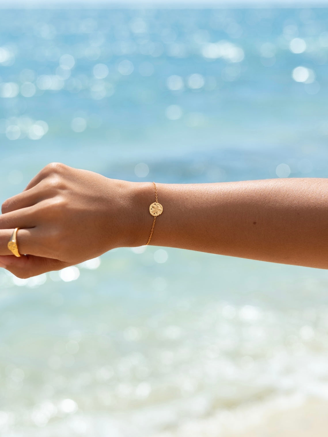 Malakai The Label Sand Dollar Bracelet in 18k Gold in Default Title