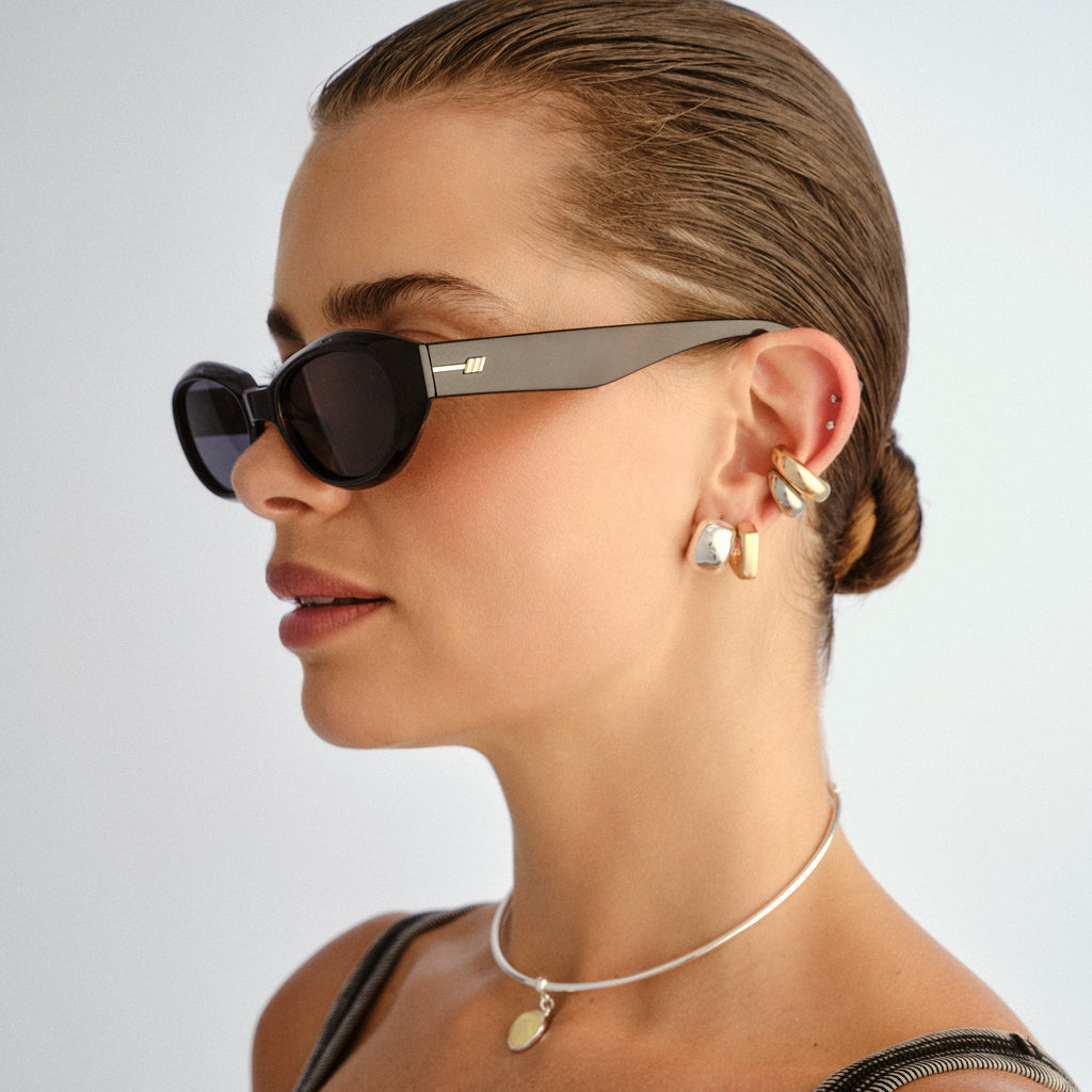 Le Specs LE BIJOU + DARK TORT in SMOKE MONO