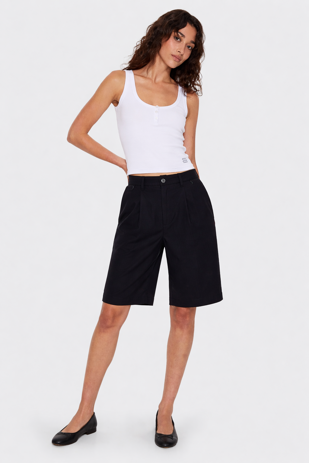 Thrills Co Banks Pleated Short - Black in Black
