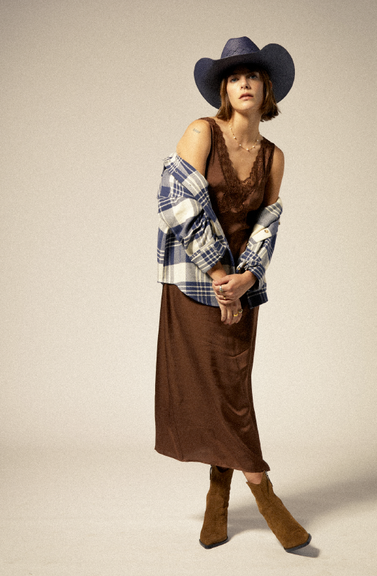 Brixton Bowery W Classic Flannel in OFF WHITE/SEMOLINA/WASHED COPP
