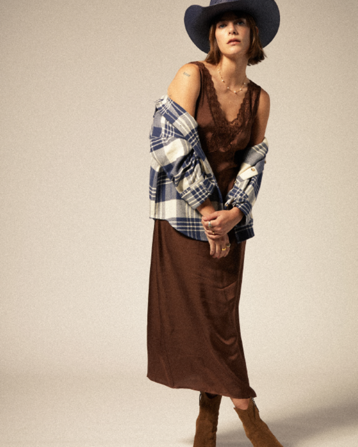 Brixton Bowery W Classic Flannel in OFF WHITE/SEMOLINA/WASHED COPP
