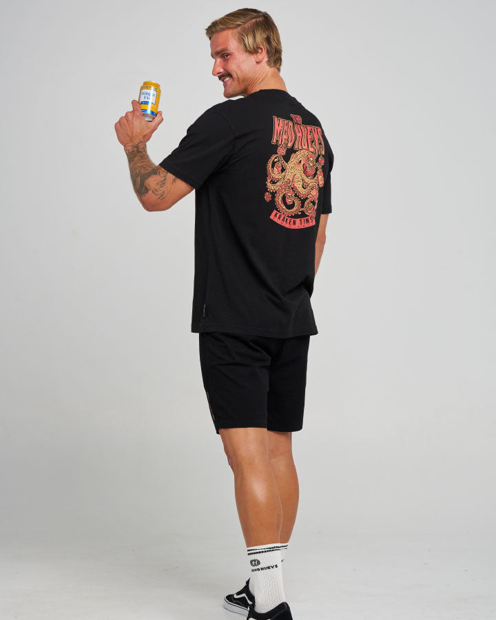 The Mad Hueys Kraken Tins | Ss Tee in BLACK