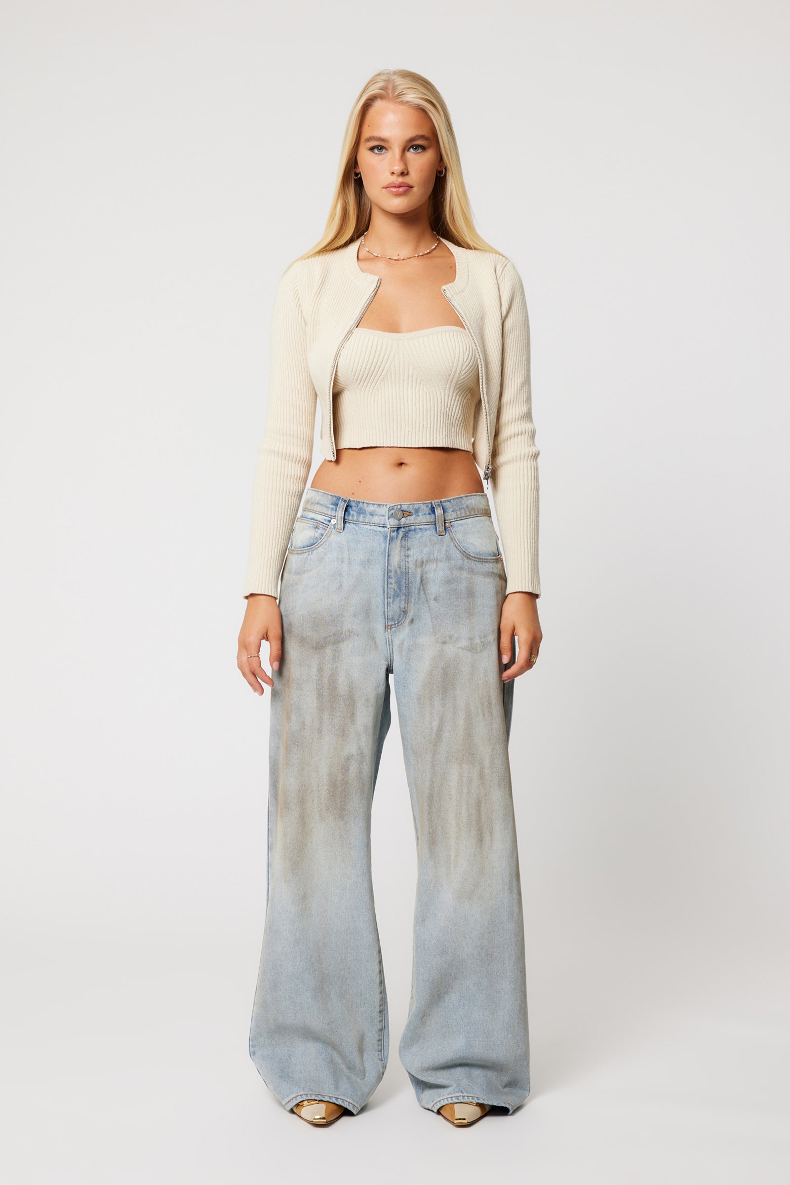 Abrand Jeans Nicky Zip Through Knit in BONE