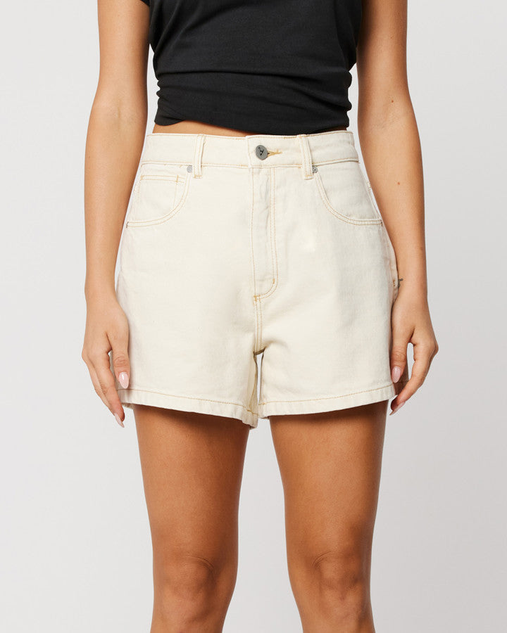 Abrand Jeans Venice Short Tofu in TOFU