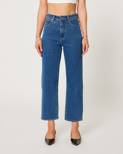 Abrand Jeans Venice Straight Bella in MID BLUE
