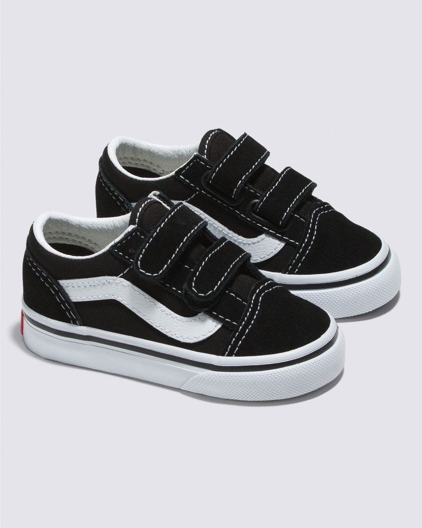 Vans Old Skool V Black in Black